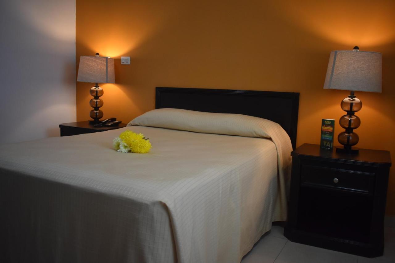 Hotel Miraflores Villahermosa Exteriör bild
