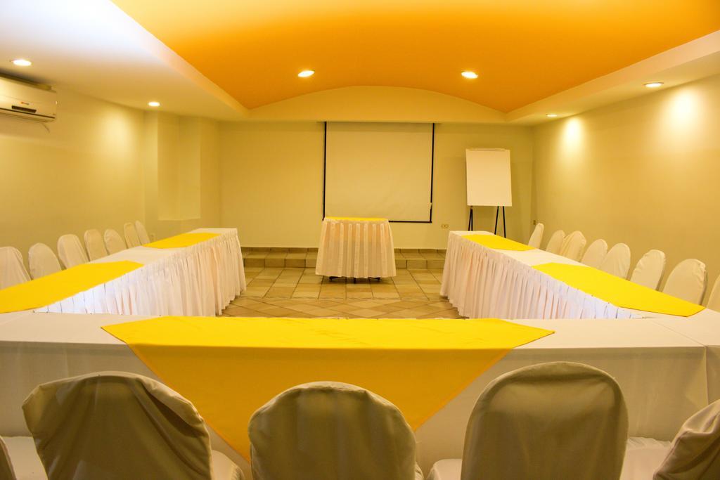 Hotel Miraflores Villahermosa Exteriör bild