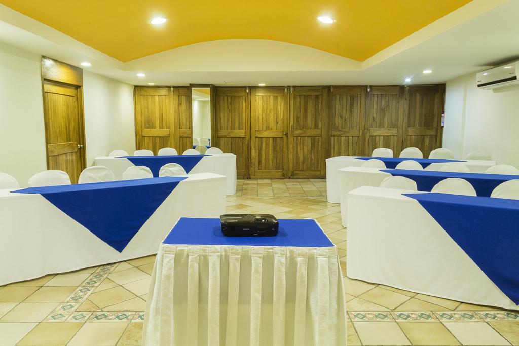 Hotel Miraflores Villahermosa Exteriör bild