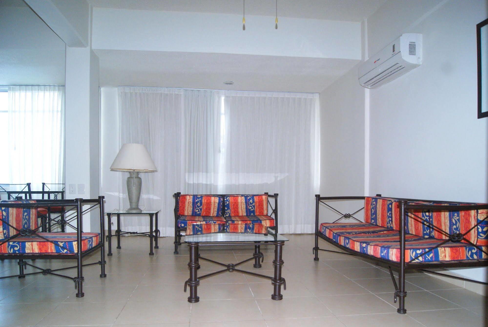 Hotel Miraflores Villahermosa Exteriör bild